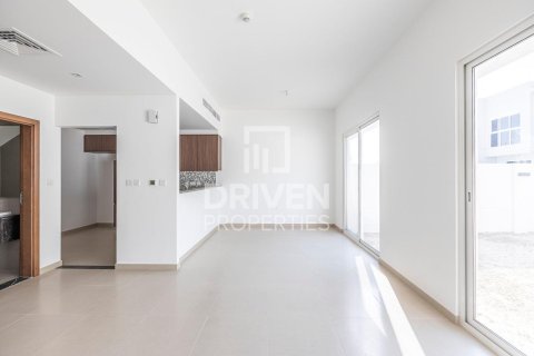 Townhouse de 3 chambres à Arabella Townhouses, UAE No. 204580