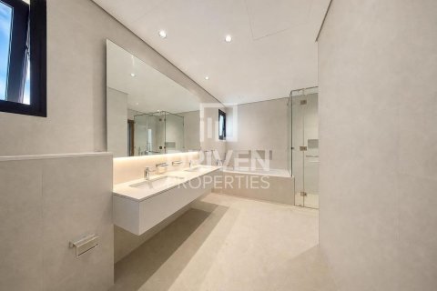 4 bedrooms Villa in District One, UAE No. 204575 21