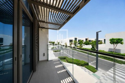 4 bedrooms Villa in District One, UAE No. 204575 23