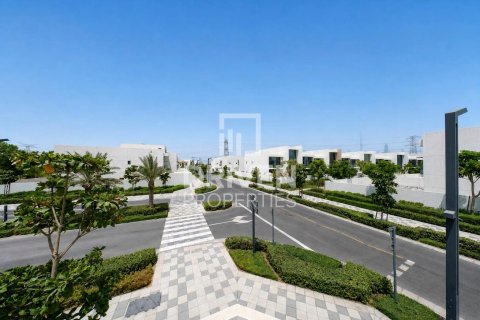 4 bedrooms Villa in District One, UAE No. 204575 24
