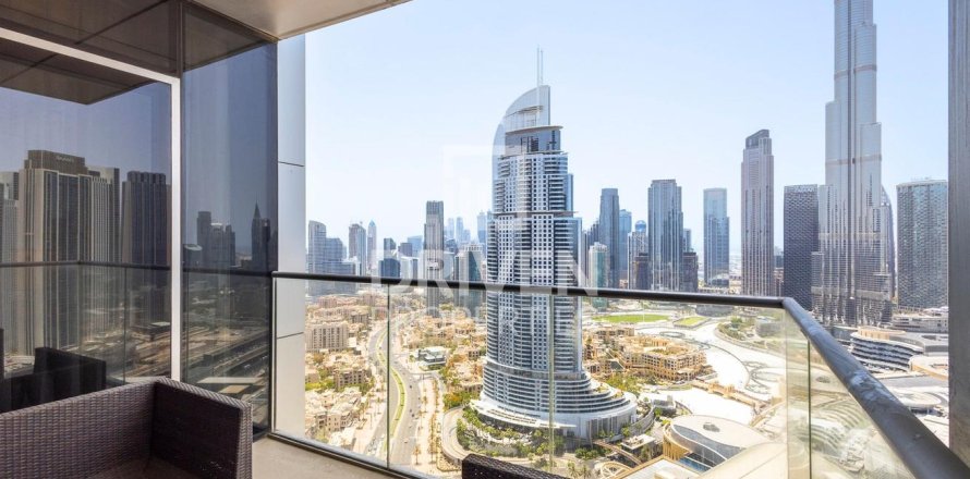 Квартира с 3 спальнями  №120942