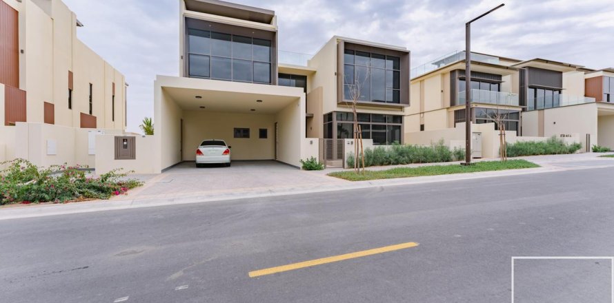 4 bedrooms Villa  No. 117364