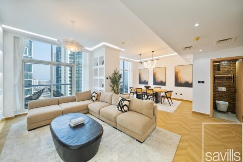 Квартира с 3 спальнями  №117365 2