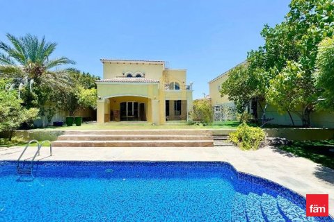 Villa de 4 dormitorios en Jumeirah Park, UAE No. 166002