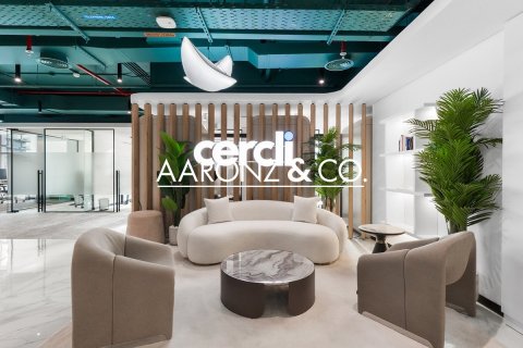 484m² Office in Al Barsha, UAE No. 144246 3