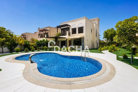 2 bedrooms Villa in Jumeirah Village Triangle, UAE No. 207780 10