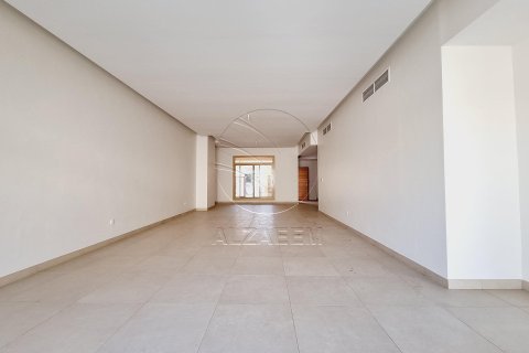 3 bedrooms Townhouse in Abu Dhabi, UAE No. 91130 16