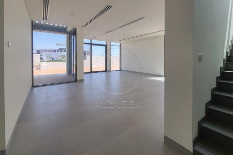 Townhouse de 4 dormitorios en Abu Dhabi, UAE No. 91127 7