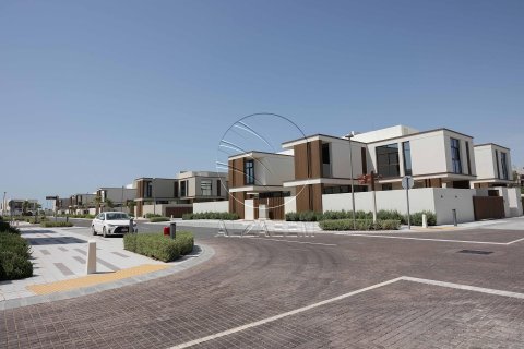 Townhouse de 4 dormitorios en Abu Dhabi, UAE No. 91127 2