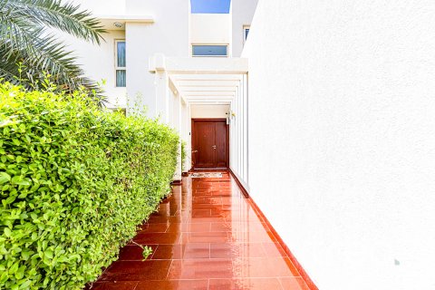 Вилла с 5 спальнями в Saheel, ОАЭ №203909 6
