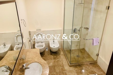 Appartement de 2 chambres à Palm Jumeirah, UAE No. 141054 8