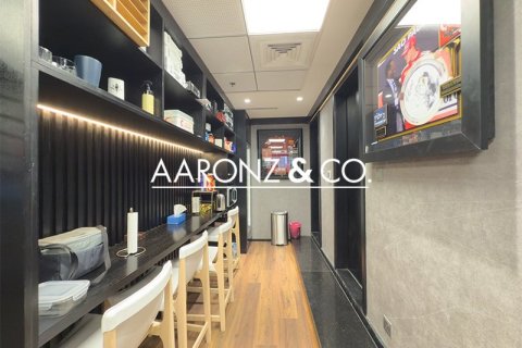 Office de 230m² à Jumeirah Lake Towers, UAE No. 141059 12