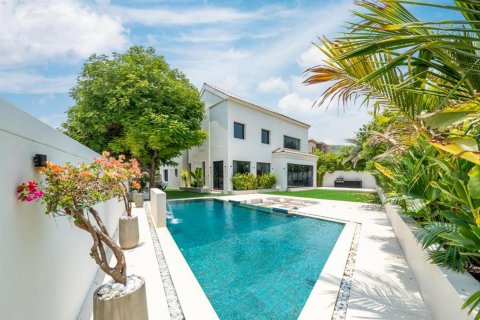 5 bedrooms Villa in Jumeirah Golf Estates, UAE No. 90729 2