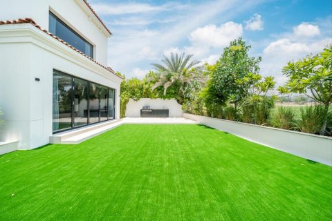 5 bedrooms Villa in Jumeirah Golf Estates, UAE No. 90729 4