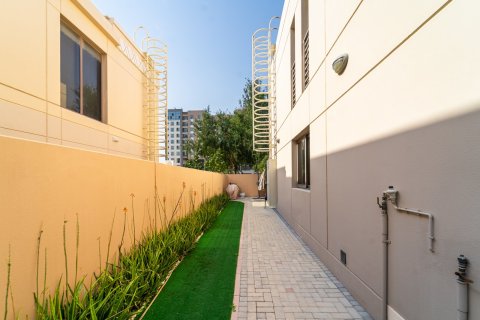 Villa de 4 dormitorios en Dubai, UAE No. 146950 13
