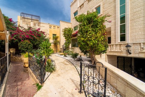 7 bedrooms Villa in Al Manhal, UAE No. 146951 7