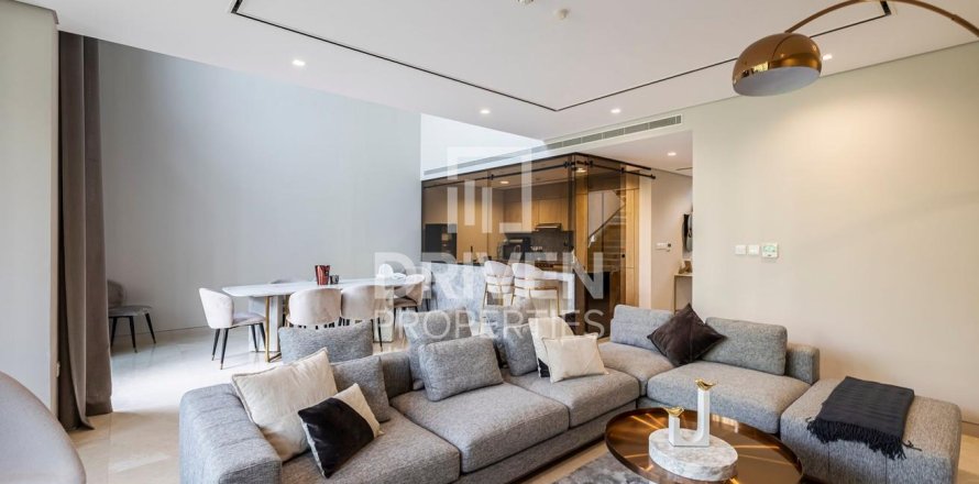 3 bedrooms Villa in Jumeirah Bay Island, UAE No. 138100