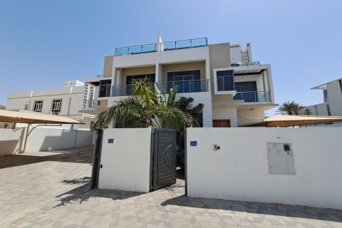 7 bedrooms Villa in Muscat, Oman No. 67924 1