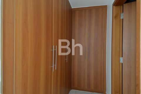 2 bedrooms Apartment in Dubai, UAE No. 172025 7