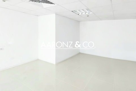 87m² Office in Business Bay, UAE No. 143197 8