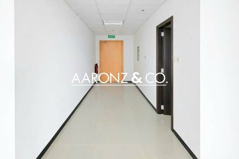 87m² Office in Business Bay, UAE No. 143197 10