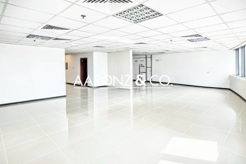 87m² Office in Business Bay, UAE No. 143197