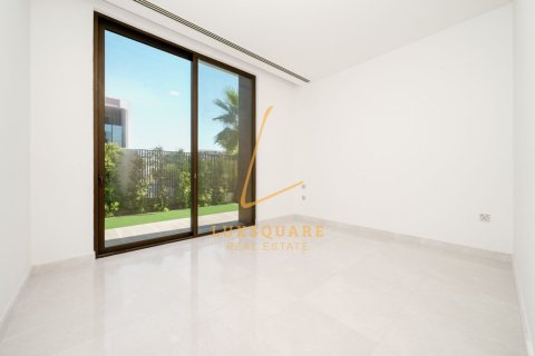Villa de 3 chambres à EMAAR South, UAE No. 166374 9