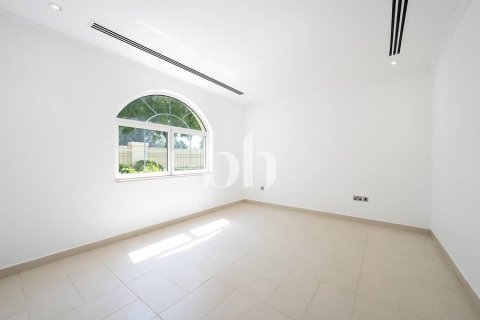 Villa de 4 chambres  No. 115775 15