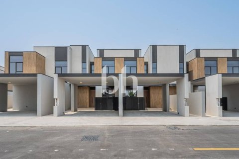 Townhouse de 3 dormitorios  No. 115778 2