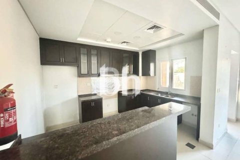 Townhouse de 3 dormitorios  No. 115772 10