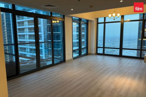 2 bedrooms Apartment in Dubai, UAE No. 169125