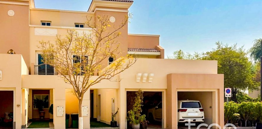 Villa de 4 dormitorios en Victory Heights, UAE No. 206104
