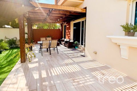 Villa de 4 dormitorios en Victory Heights, UAE No. 206104 16