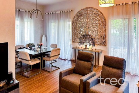 Villa de 3 dormitorios en Villanova, UAE No. 206108 9