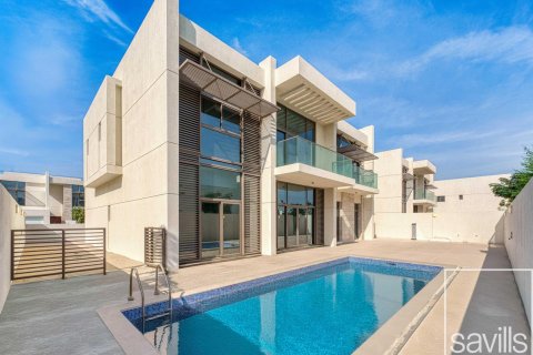 Вилла с 5 спальнями в District One, ОАЭ №136637