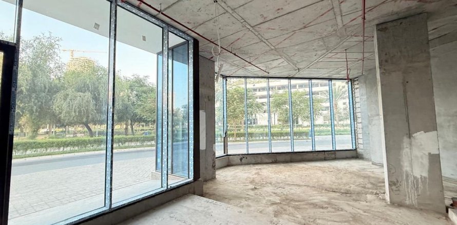 191.9m² Shop in Dubai, UAE No. 166239