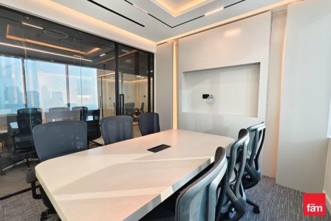 101m² Office in Dubai, UAE No. 166237 3