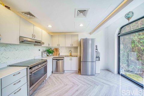 Villa de 3 dormitorios No. 107742 10