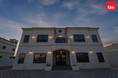 6 bedrooms Villa  No. 131375 4