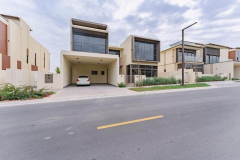 4 bedrooms Villa in Golf Place, UAE No. 88150 2