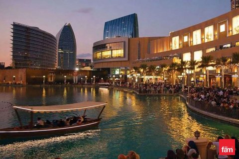 Villa de 4 chambres à Dubai, UAE No. 9801 16