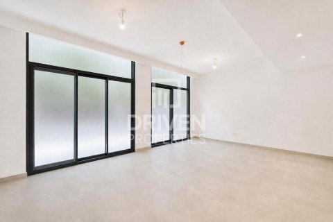 3 bedrooms Villa in Mudon, UAE No. 200061 4