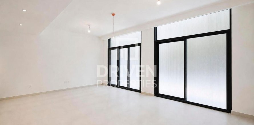 3 bedrooms Villa in Mudon, UAE No. 200061