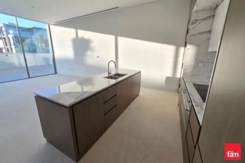 3 bedrooms Townhouse in Dubai, UAE No. 137348 3