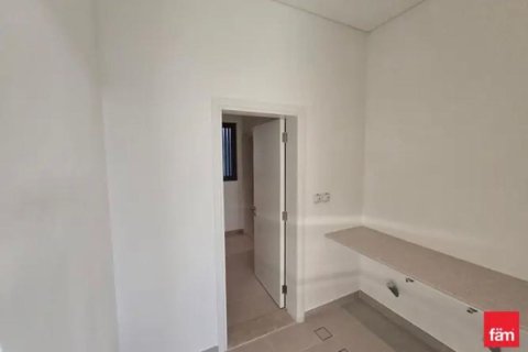 3 bedrooms Townhouse in Dubai, UAE No. 137348 9