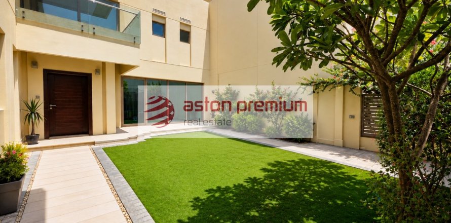 Villa de 4 dormitorios en The Sustainable City, UAE No. 168936