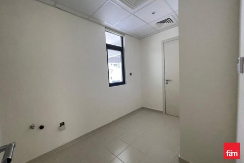 Villa de 3 dormitorios en Dubai, UAE No. 143456 9