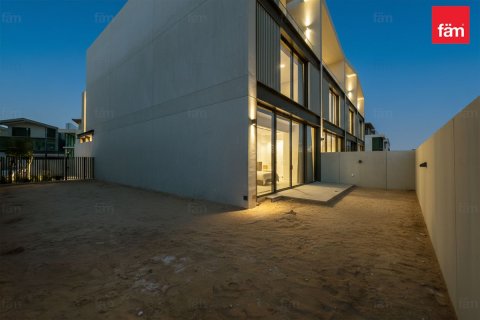 3 bedrooms Townhouse in Dubai, UAE No. 143461 13