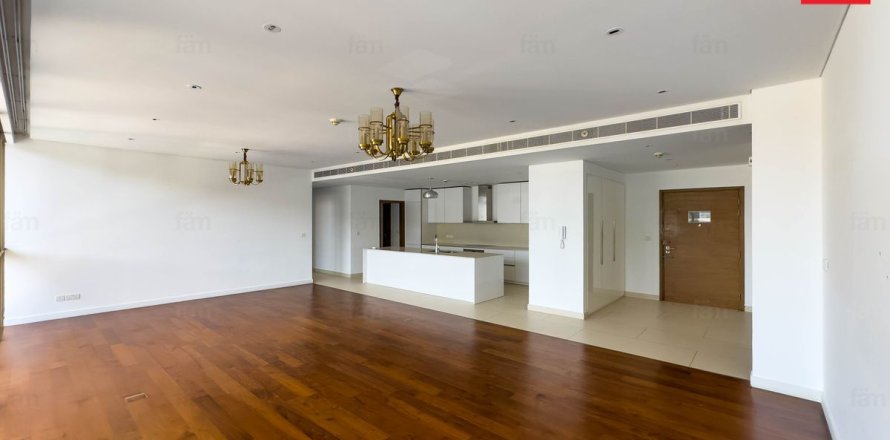 Apartment de 3 dormitorios en Al Wasl, UAE No. 115938