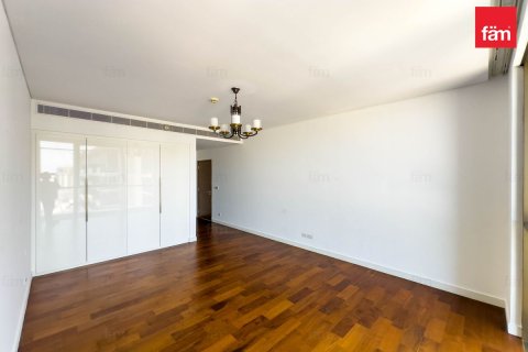 Квартира с 3 спальнями  №115938 14